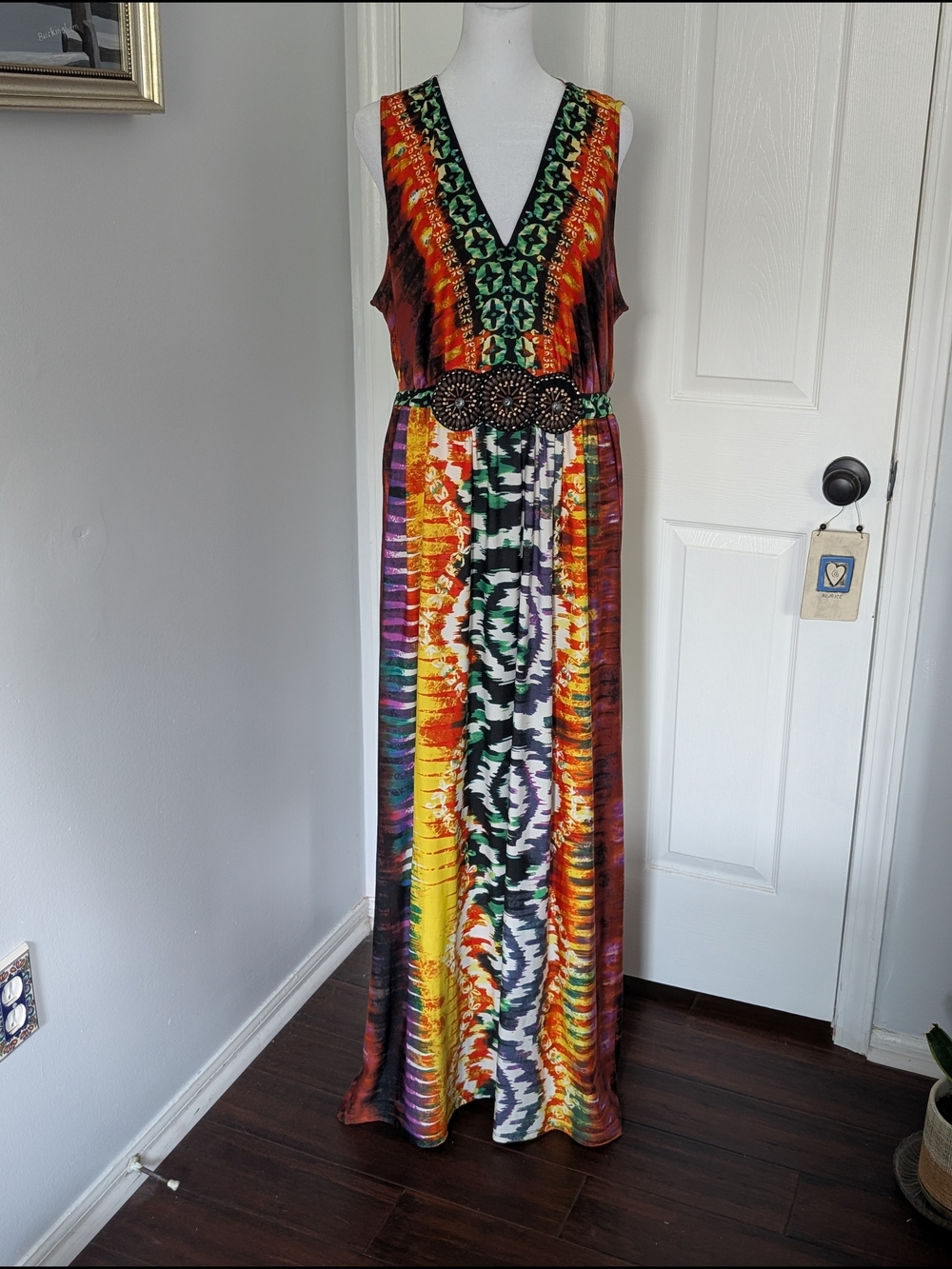 Roz & Ali Multicolor V-Neck Sleeveless Maxi Dress with Belt